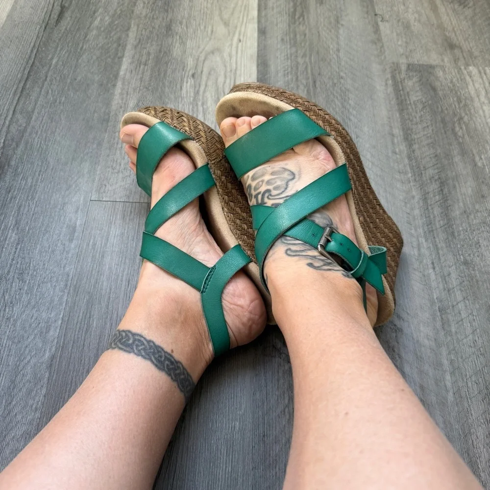 Daytrip Wedge Heel Sandals Women’s 9 Green Jute Used Worn